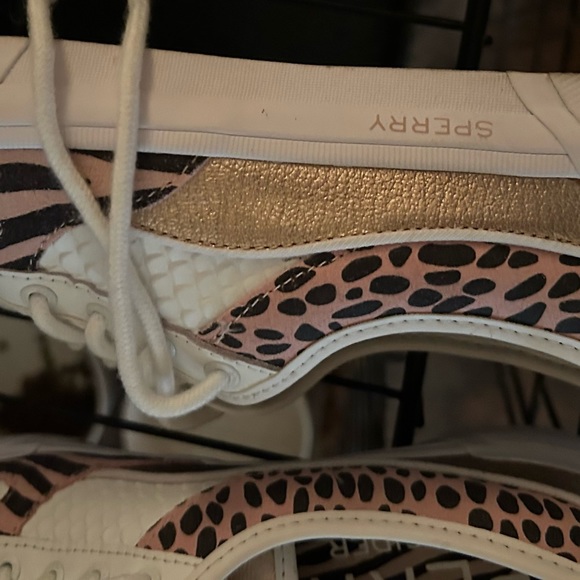 Sperry solitaire tennis shoes - Picture 3 of 6